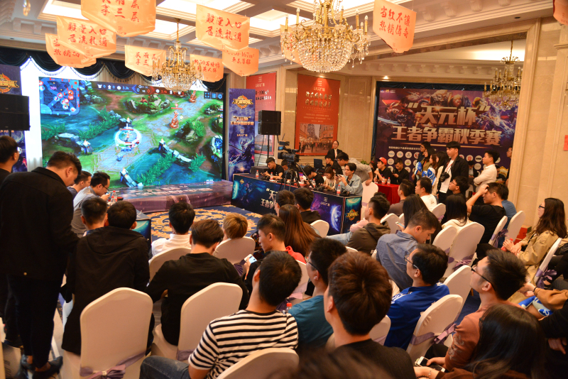天元廣場(chǎng)&ldquo;王者爭(zhēng)霸&rdquo;總決賽決出最強(qiáng)王者