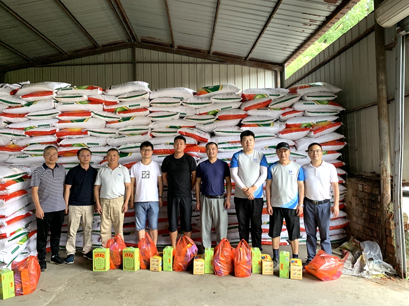 1629790300317514.jpg 姜總1_副本.jpg