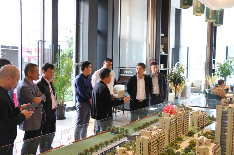 玉環(huán)市委常委陳威調研玉環(huán)華都金沙灣項目