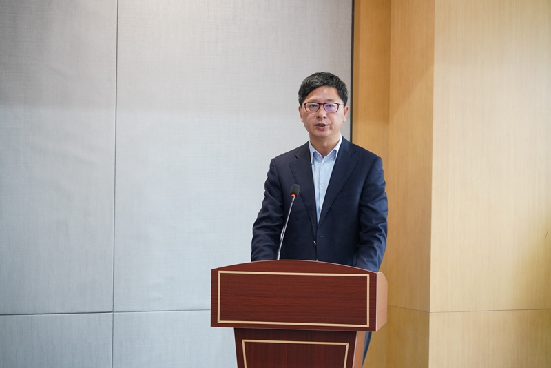 1651746111460372.jpg 曹勇奇_副本.jpg