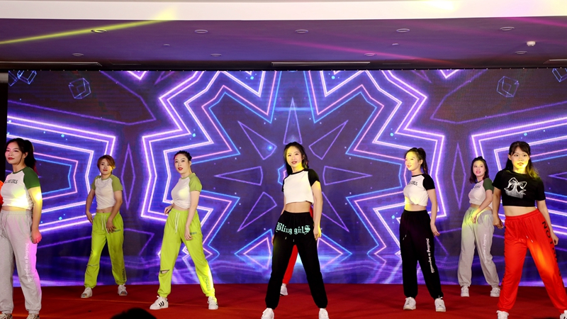 1661822035238948.jpg 6-舞蹈《奔跑的青春》_副本.jpg