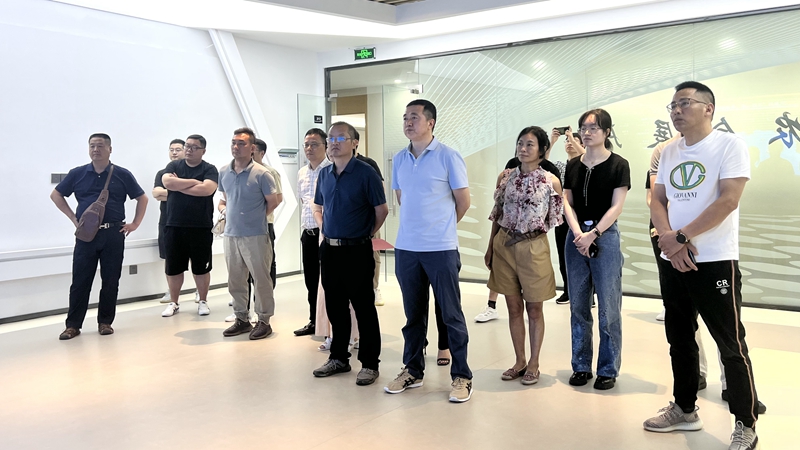 衢州市發(fā)改委黨委委員、對口辦副主任陳齊禮到浙江農合考察消費幫扶工作